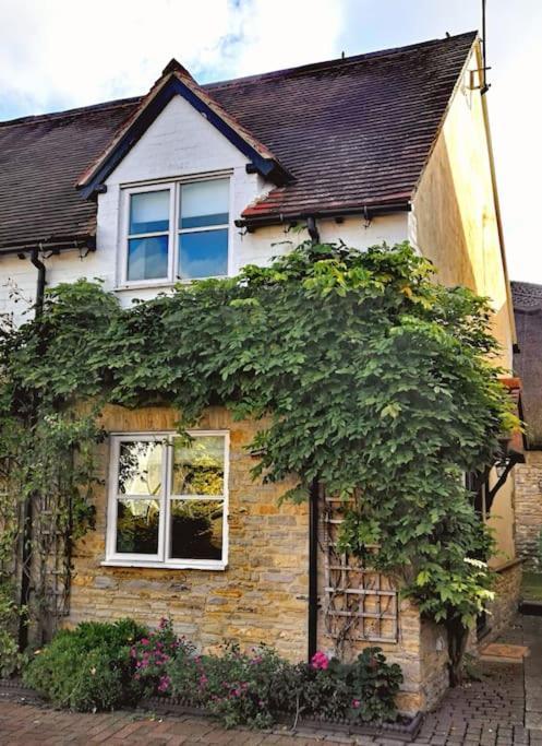 Host & Stay - Clara Cottage Bretforton ภายนอก รูปภาพ